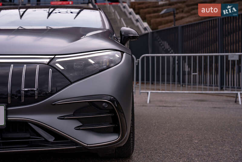 Седан Mercedes-Benz EQS 2022 в Киеве