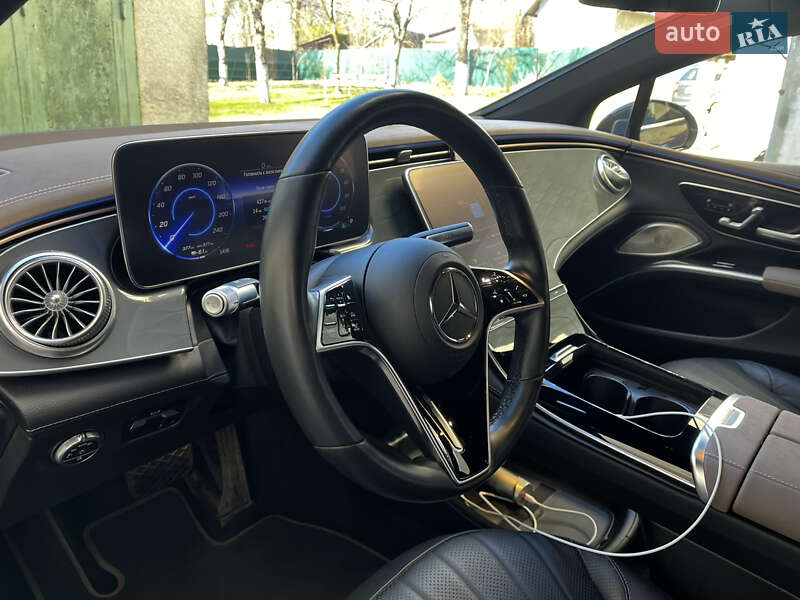 Седан Mercedes-Benz EQS 2022 в Дрогобыче
