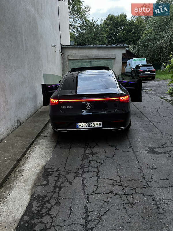 Седан Mercedes-Benz EQS 2022 в Дрогобыче