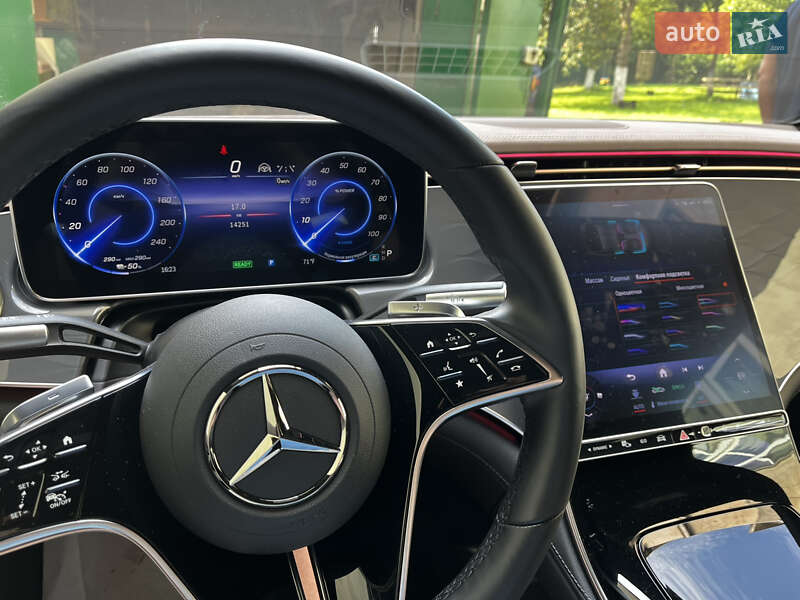 Седан Mercedes-Benz EQS 2022 в Дрогобыче