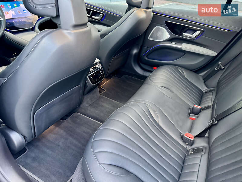 Седан Mercedes-Benz EQS 2022 в Львове