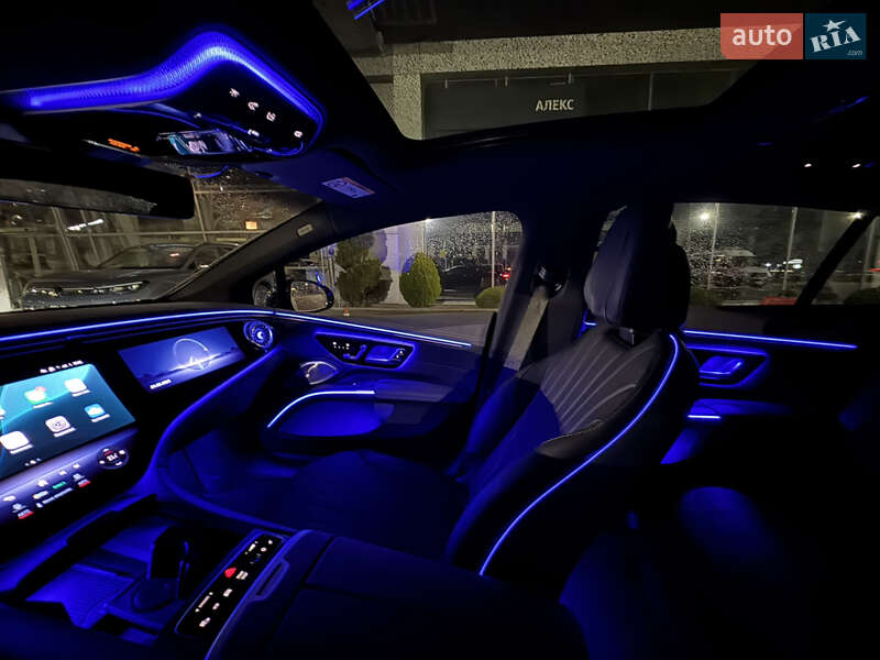 Седан Mercedes-Benz EQS 2022 в Львове