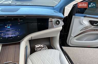 Седан Mercedes-Benz EQS 2023 в 
