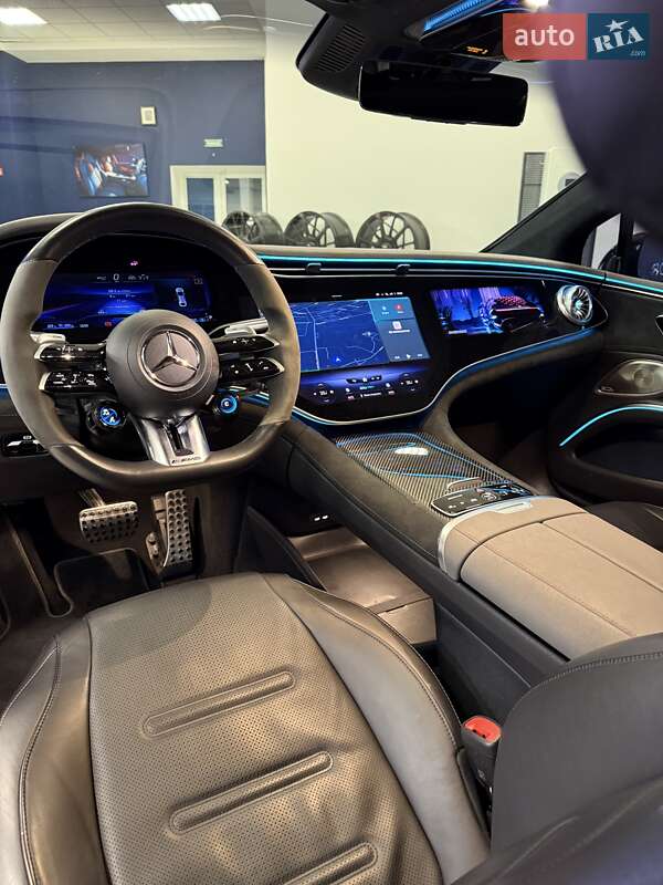 Седан Mercedes-Benz EQS 2022 в Кропивницком