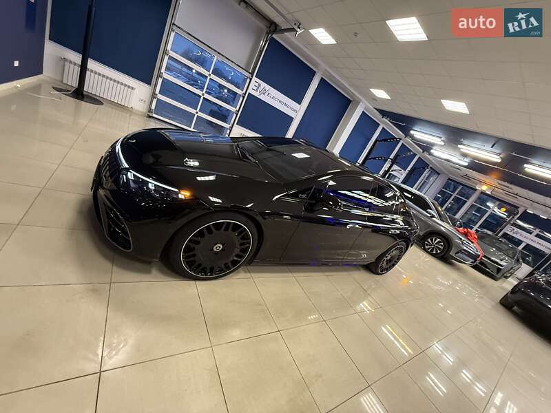 Седан Mercedes-Benz EQS 2022 в Кропивницком