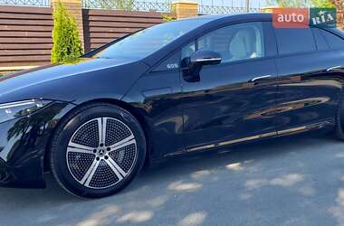 Седан Mercedes-Benz EQS 2022 в 