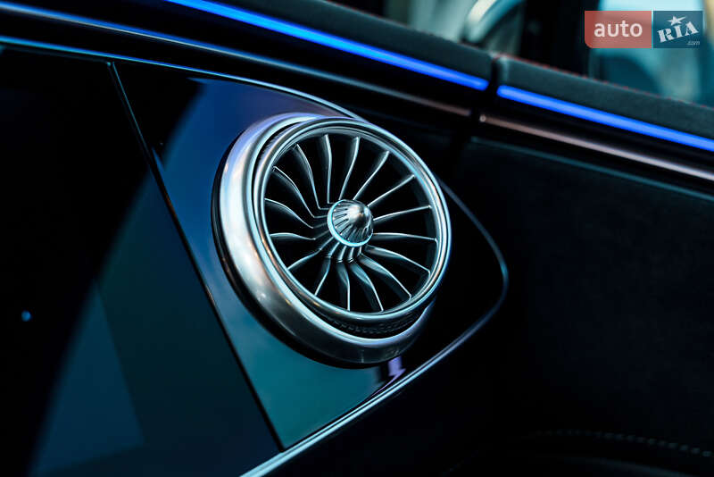Седан Mercedes-Benz EQS 2022 в Киеве