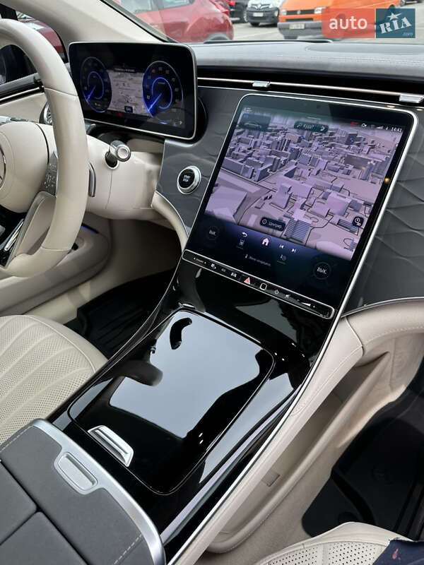 Седан Mercedes-Benz EQS 2022 в Києві