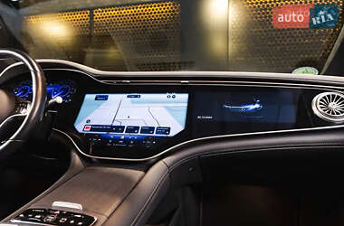 Седан Mercedes-Benz EQS 2022 в 