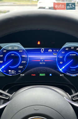 Седан Mercedes-Benz EQS 2022 в 