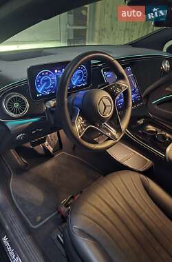 Седан Mercedes-Benz EQS 2022 в 