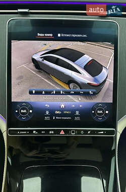 Седан Mercedes-Benz EQS 2022 в 