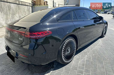Седан Mercedes-Benz EQS 2022 в 