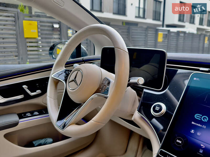 Седан Mercedes-Benz EQS 2022 в Києві