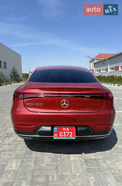 Седан Mercedes-Benz EQS 2022 в 