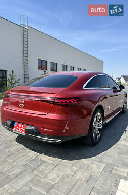 Седан Mercedes-Benz EQS 2022 в 