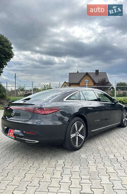 Седан Mercedes-Benz EQS 2022 в 