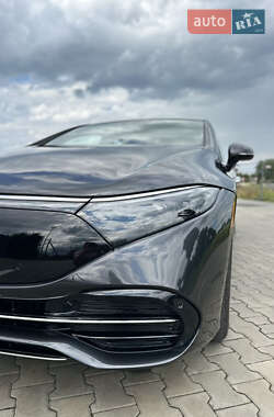 Седан Mercedes-Benz EQS 2022 в 