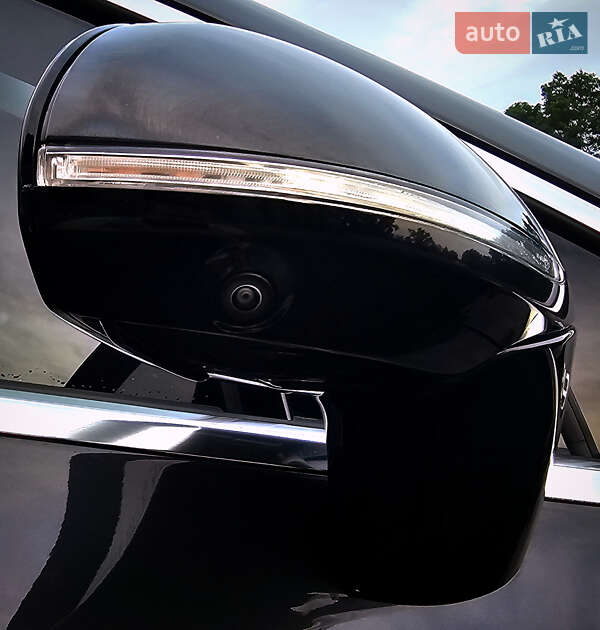 Седан Mercedes-Benz EQS 2022 в Коростене