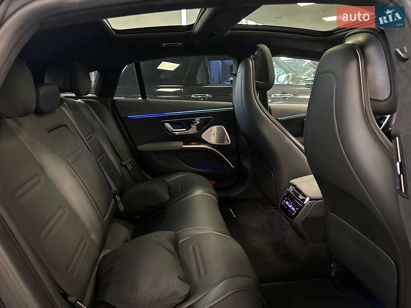 Седан Mercedes-Benz EQS 2022 в Киеве