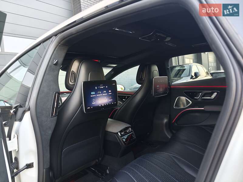 Седан Mercedes-Benz EQS 2022 в Луцке