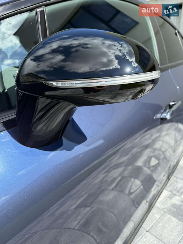 Седан Mercedes-Benz EQS 2023 в Коломые