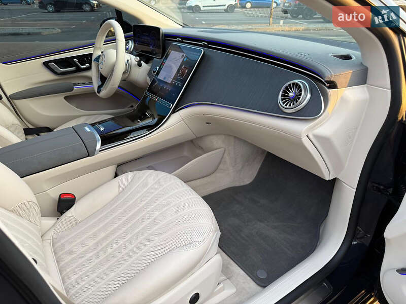 Седан Mercedes-Benz EQS 2022 в Луцке