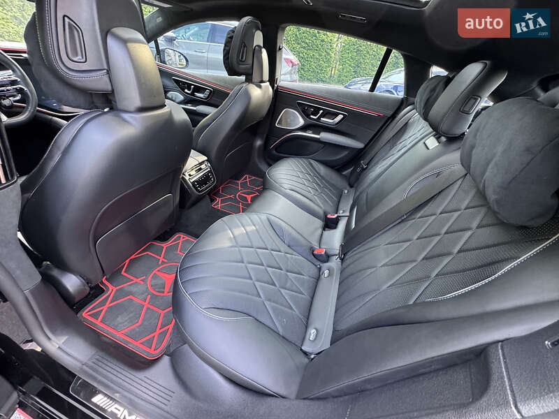 Седан Mercedes-Benz EQS 2022 в Киеве