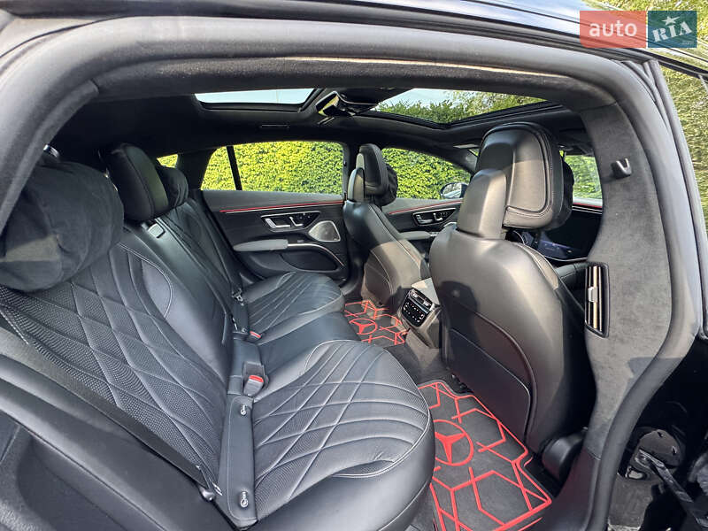 Седан Mercedes-Benz EQS 2022 в Киеве