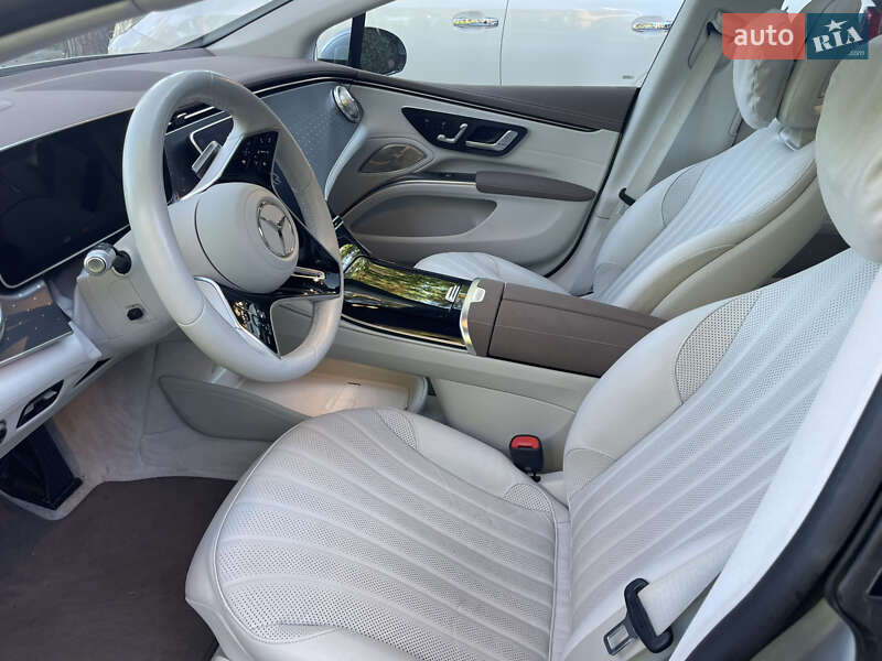 Седан Mercedes-Benz EQS 2022 в Киеве