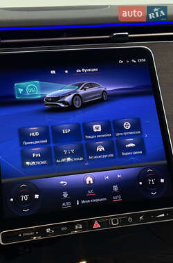 Седан Mercedes-Benz EQS 2022 в 