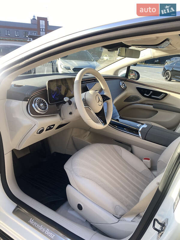Седан Mercedes-Benz EQS 2023 в Києві
