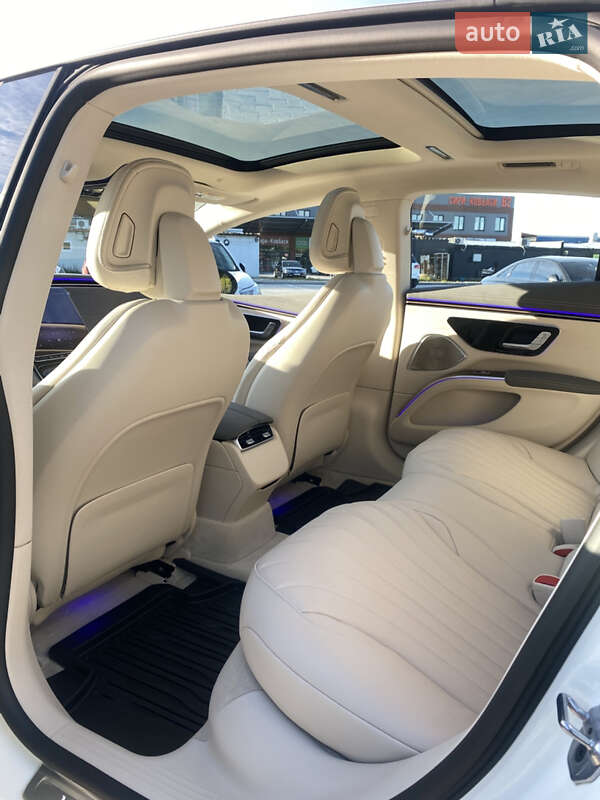 Седан Mercedes-Benz EQS 2023 в Києві