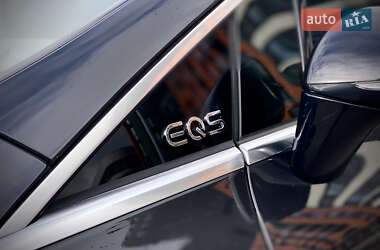 Седан Mercedes-Benz EQS 2022 в 