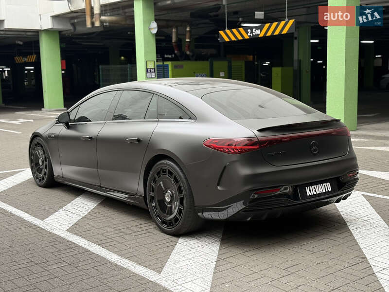 Седан Mercedes-Benz EQS 2022 в Киеве