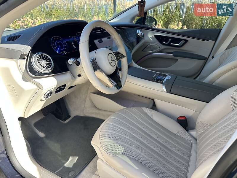 Седан Mercedes-Benz EQS 2022 в Луцке