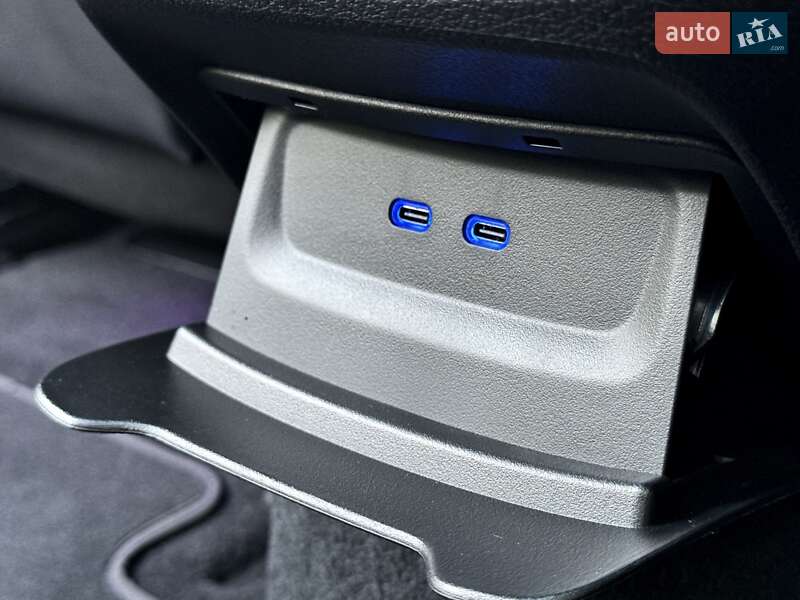 Седан Mercedes-Benz EQS 2023 в Киеве