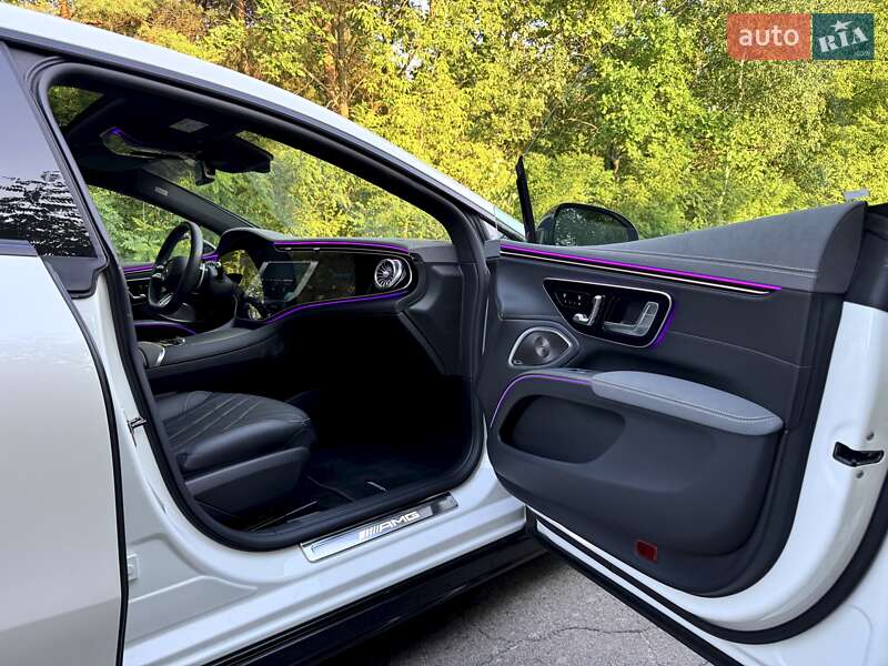 Седан Mercedes-Benz EQS 2023 в Киеве