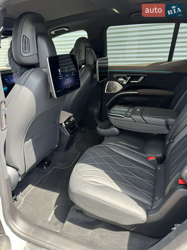 Седан Mercedes-Benz EQS 2023 в Ровно