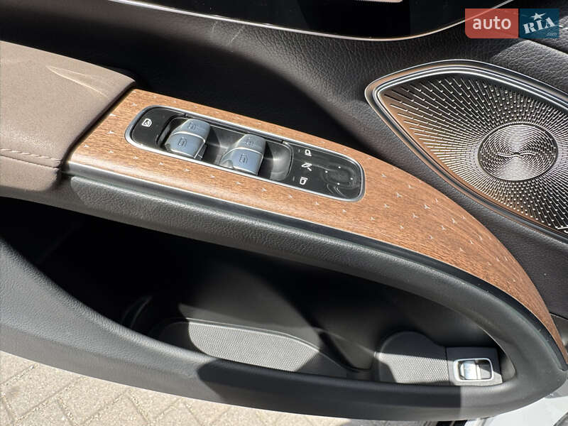 Седан Mercedes-Benz EQS 2023 в Ровно