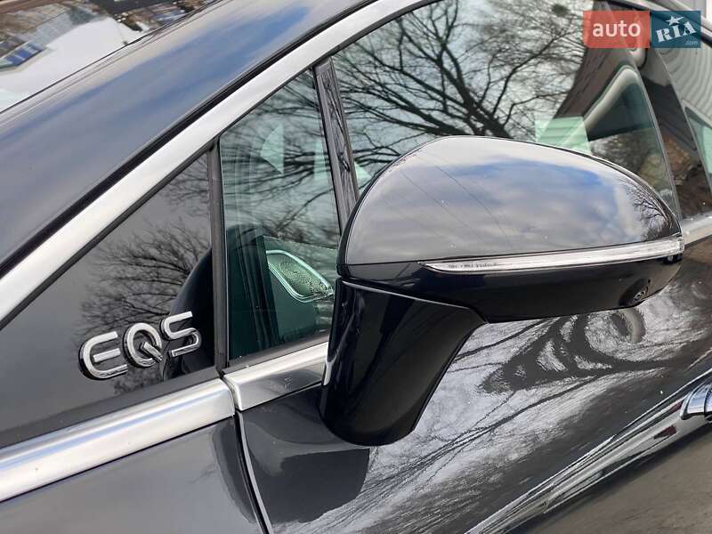 Седан Mercedes-Benz EQS 2022 в Киеве
