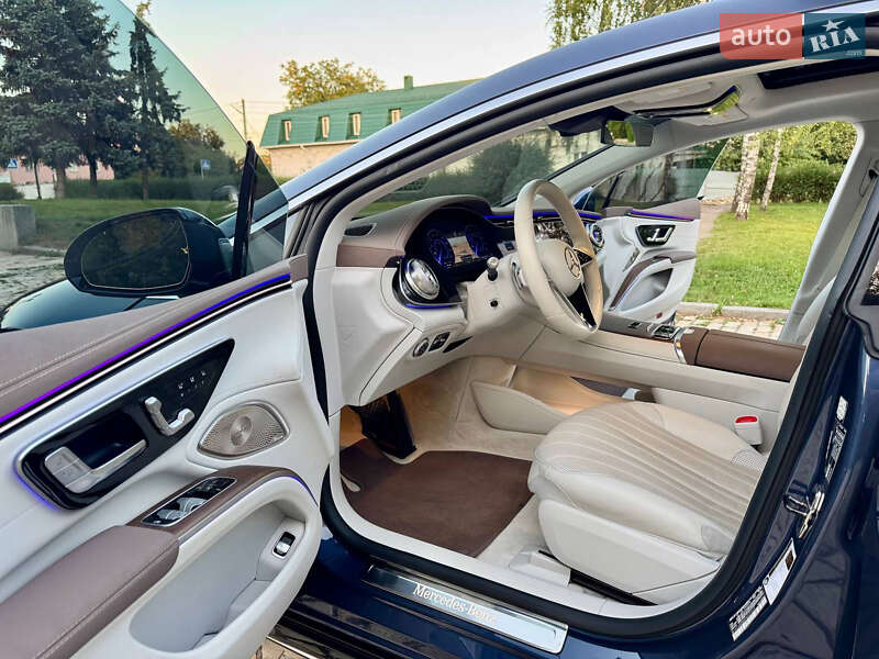 Седан Mercedes-Benz EQS 2022 в Киеве фото 32 Седан Mercedes-Benz EQS 2022 в Киеве