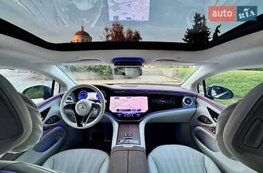 Седан Mercedes-Benz EQS 2022 в Киеве