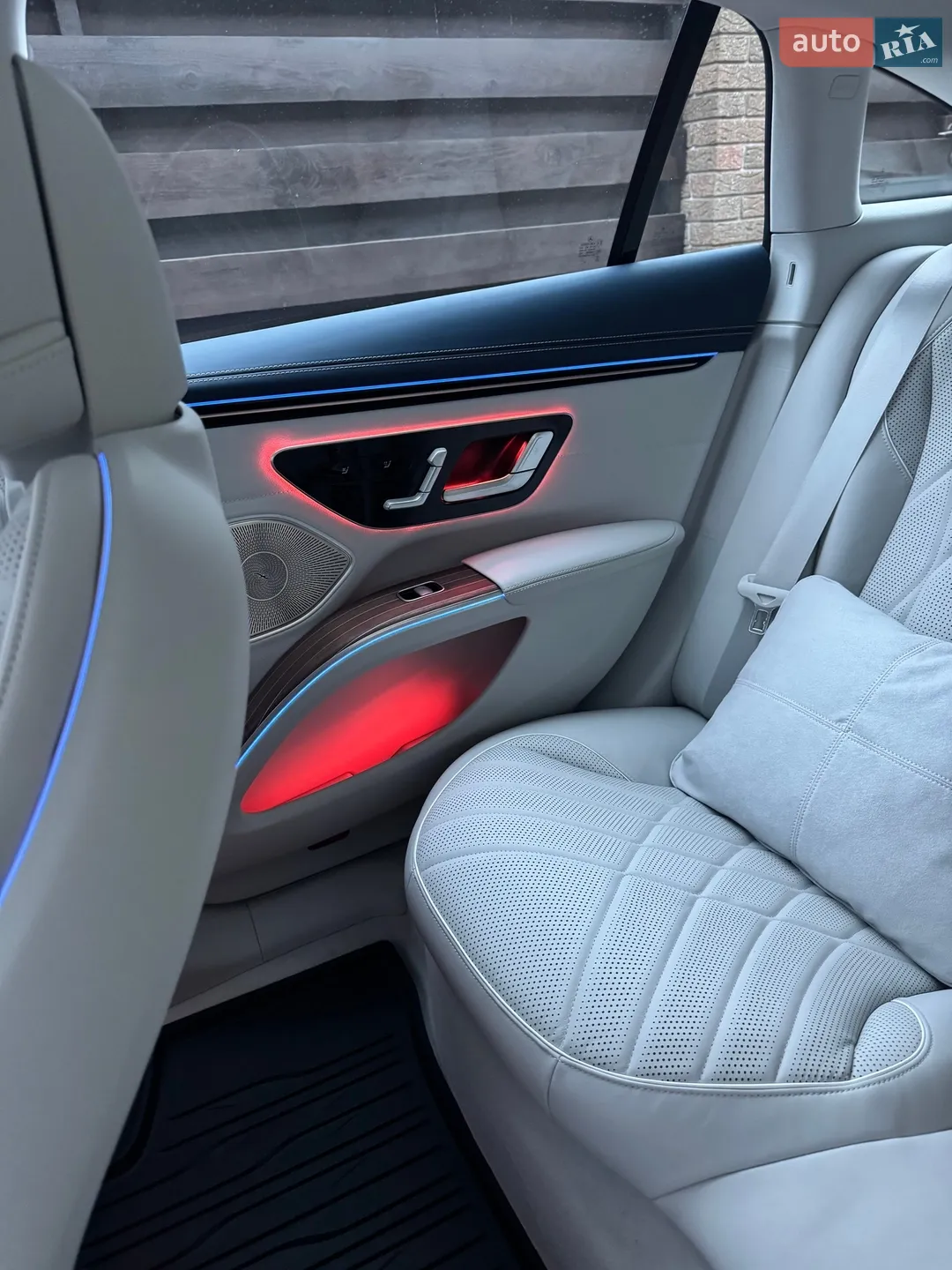 Mercedes-Benz EQS 2023 VIN W1KCG4EB4PA030784 фото оголошення 34 з 127