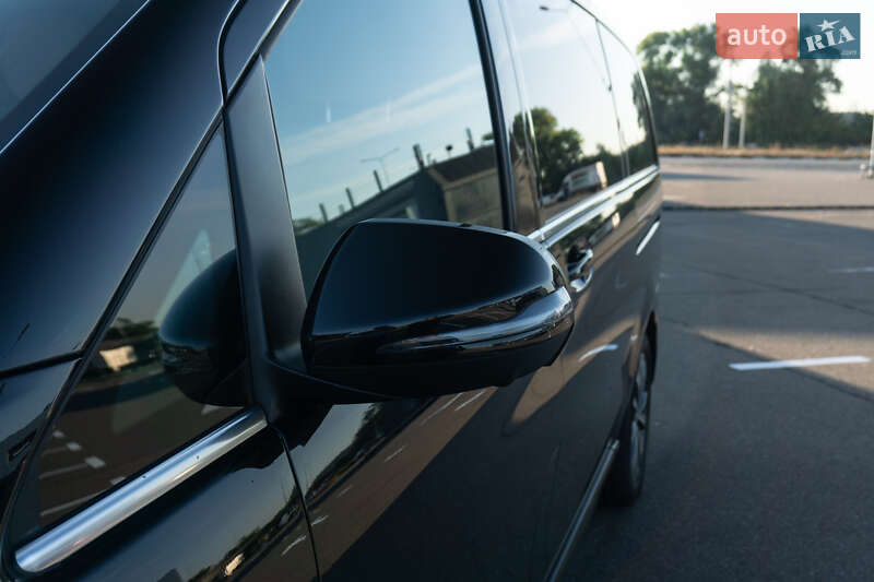 Мінівен Mercedes-Benz EQV 2021 в Києві