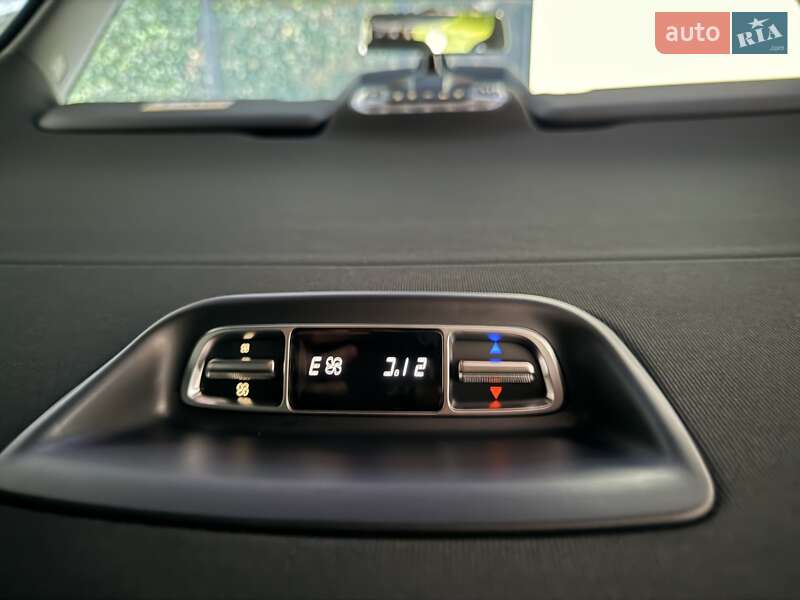 Минивэн Mercedes-Benz EQV 2024 в Ровно