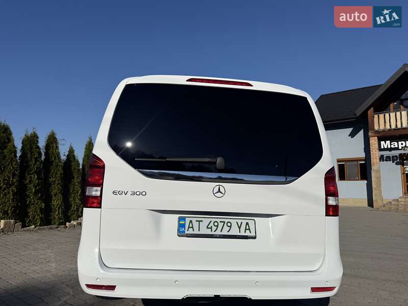 Минивэн Mercedes-Benz EQV 2023 в Косове фото 4 Минивэн Mercedes-Benz EQV 2023 в Косове