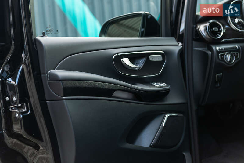 Минивэн Mercedes-Benz EQV 2023 в Мукачево