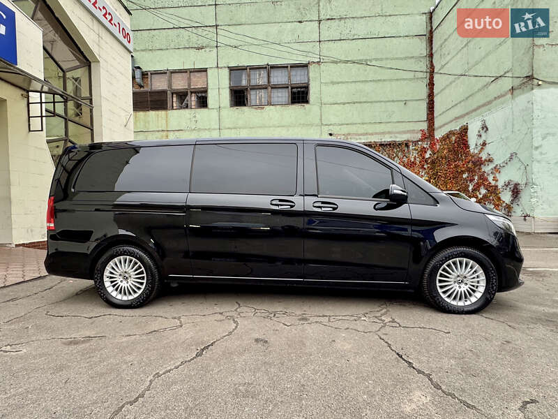 Минивэн Mercedes-Benz EQV 2023 в Киеве фото 9 Минивэн Mercedes-Benz EQV 2023 в Киеве