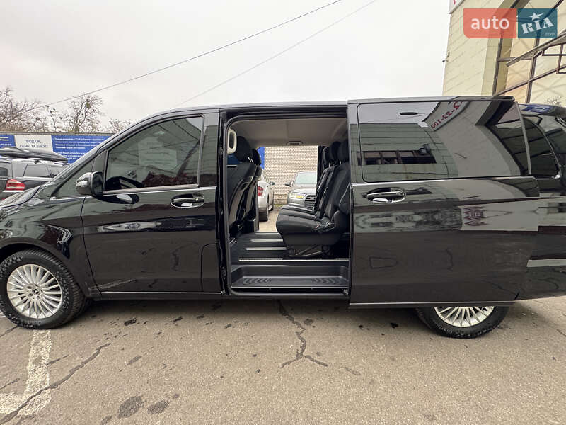 Минивэн Mercedes-Benz EQV 2023 в Киеве фото 48 Минивэн Mercedes-Benz EQV 2023 в Киеве